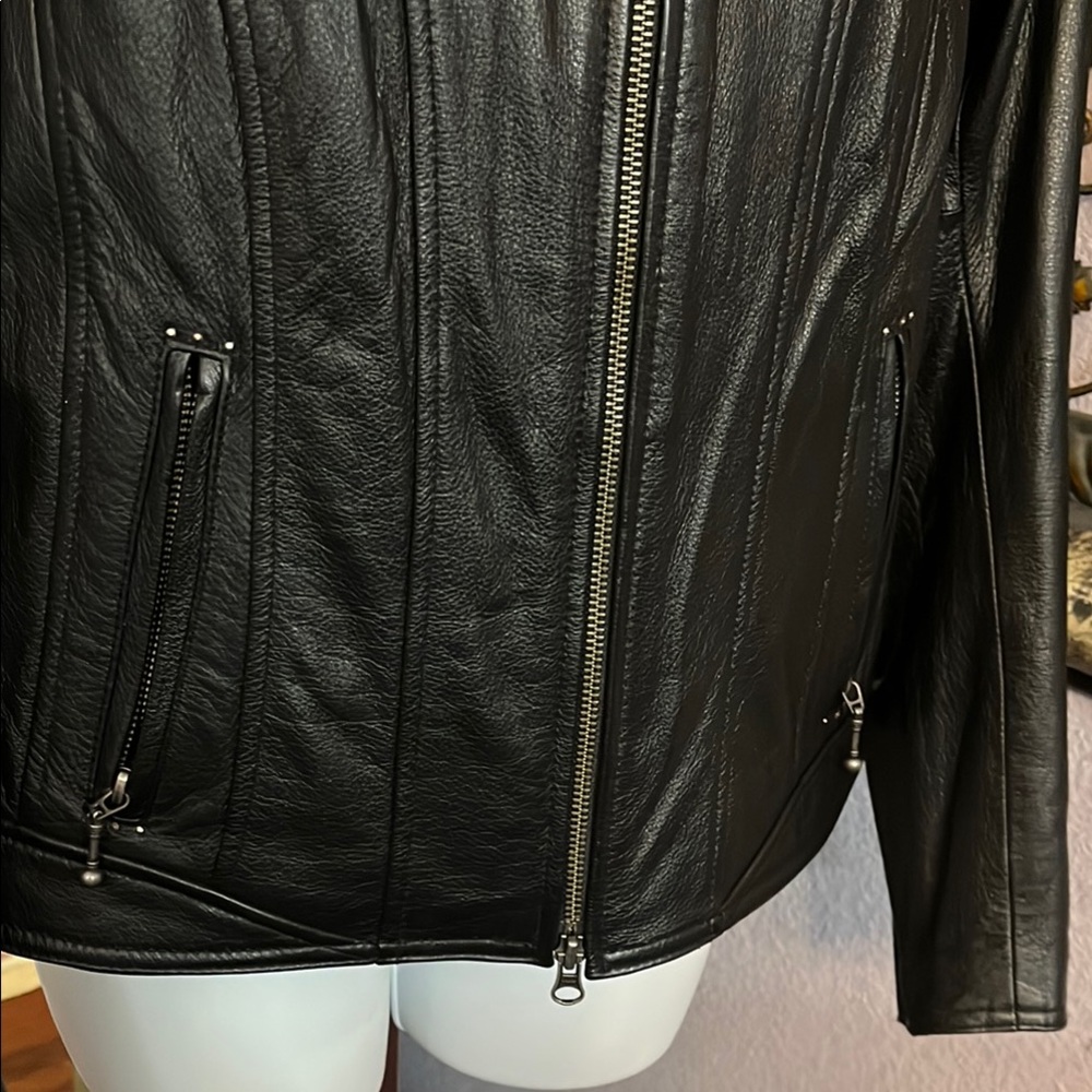 🎉HP🎉EUC Harley-Davidson Black Metallic Studded Leather Jacket- pockets/zips Sz M - Picture 7 of 13